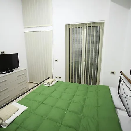 Flat Centro דירה *